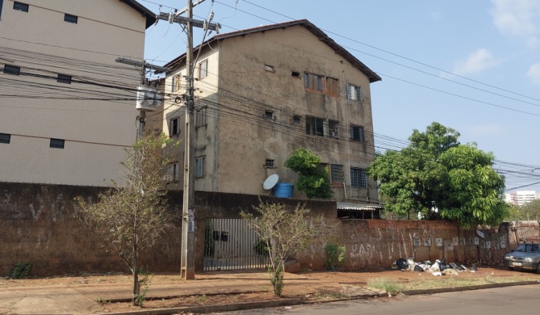 Antigo Residencial Athenas, conhecido como Carandiru, localizado no bairro Mata do Jacinto