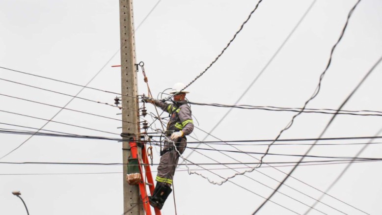 Altas temperaturas provocaram a queda de energia em diversos bairros na capital e no interior do estado