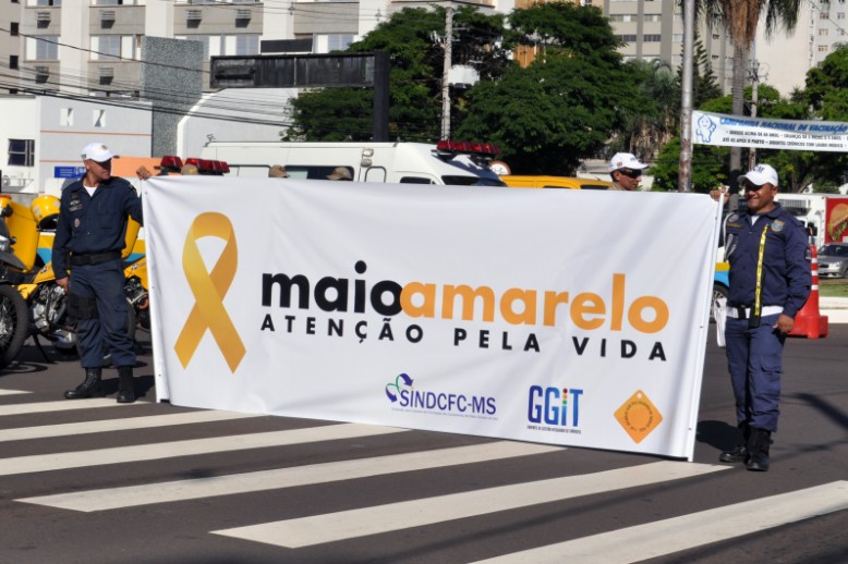 O Movimento Maio Amarelo promove a reflexão na sociedade por mais atenção pela vida no trânsito.