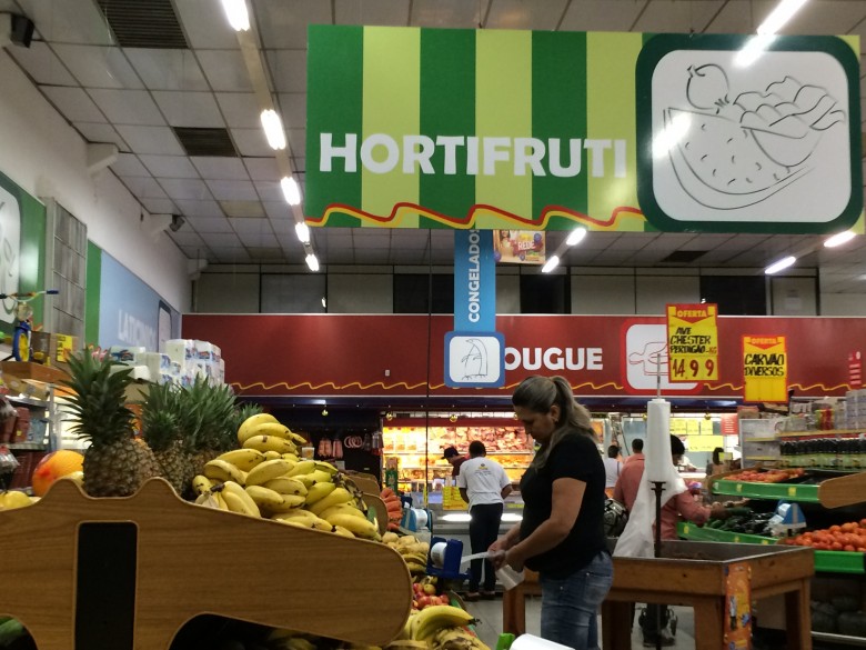 Supermercados aumentam preços em mais de 50%