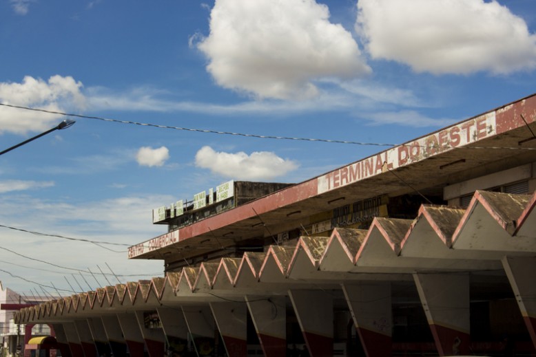 Reivindicações ocorrem há oito anos, desde a inauguração do novo terminal rodoviário