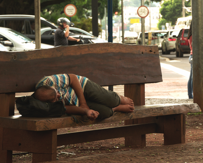 O Projeto auxilia moradores de rua que aceitam a assistência