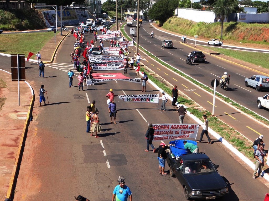 Marcha dos Trabalhadores do Campo e Cidade chega na UFMS